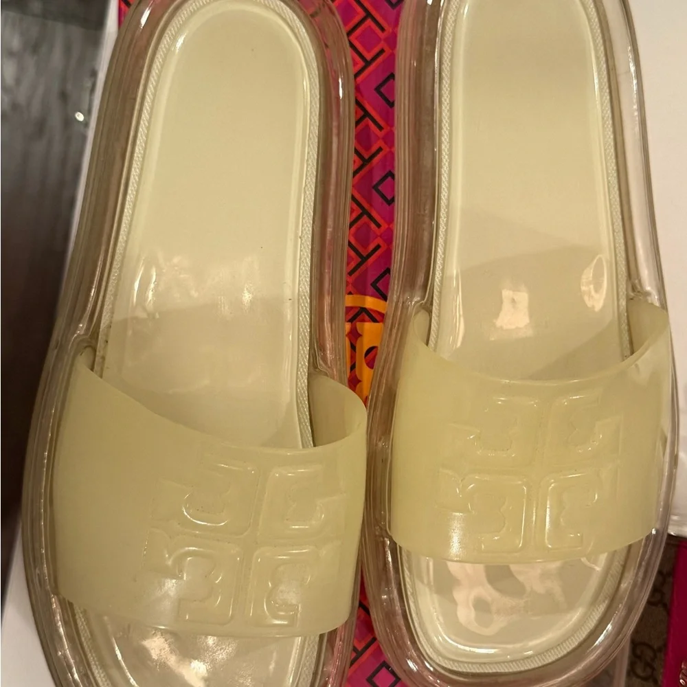 Tory Burch Ivory Bubble Slides - Picture 2 of 3